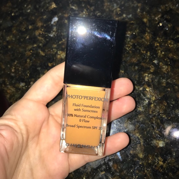 Givenchy Foundation - Picture 2 of 3
